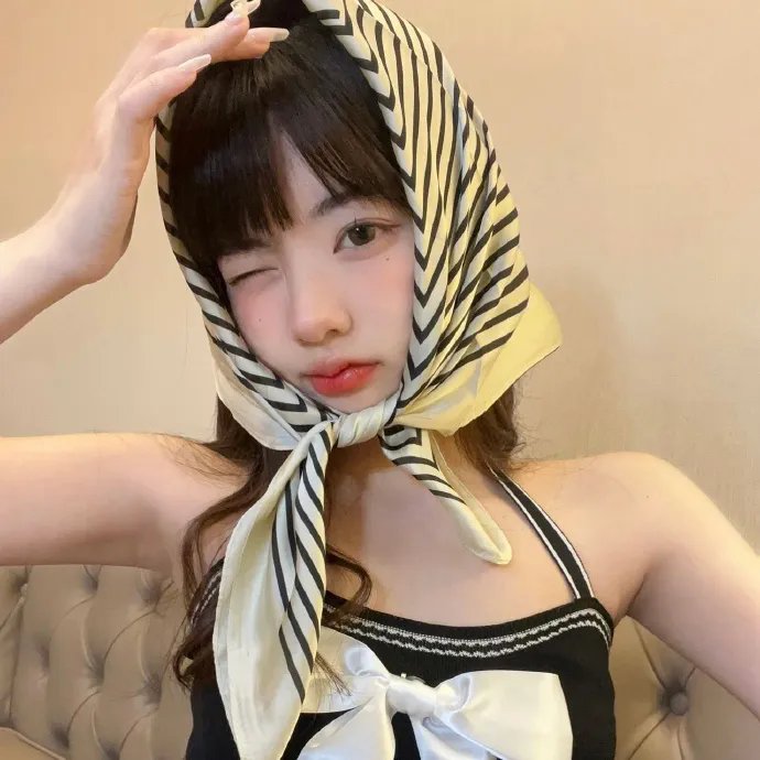 金爪女郎
